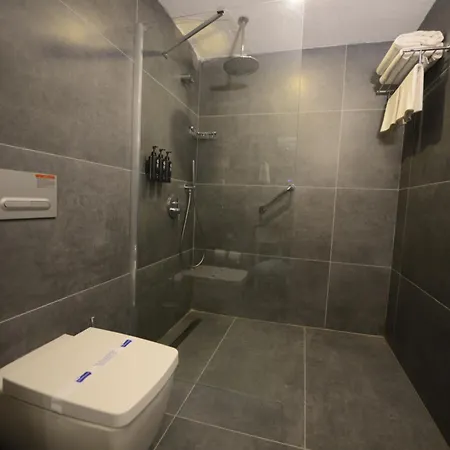 Wyndham Garden Cambasi Otel *