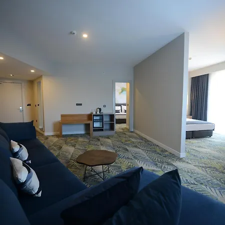 Otel Wyndham Garden Cambasi *