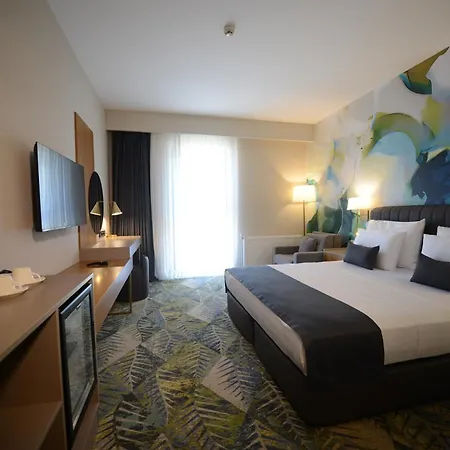 Otel Wyndham Garden Cambasi *